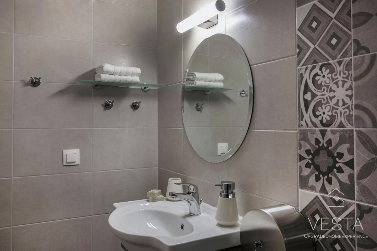 The Emerald City Central Apartment, 2-Bdrms سالونيك المظهر الخارجي الصورة