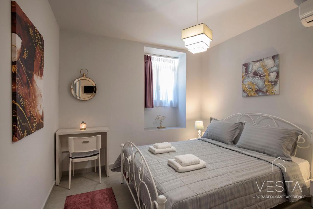 The Emerald City Central Apartment, 2-Bdrms سالونيك المظهر الخارجي الصورة