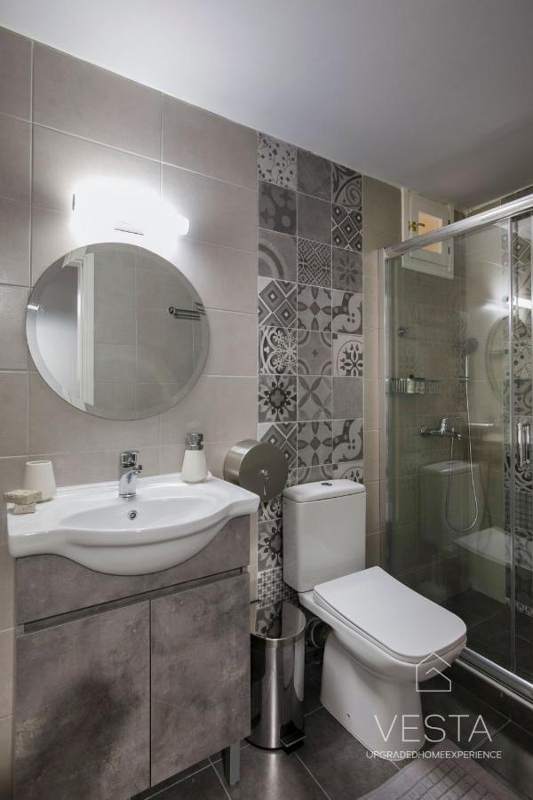 The Emerald City Central Apartment, 2-Bdrms سالونيك المظهر الخارجي الصورة