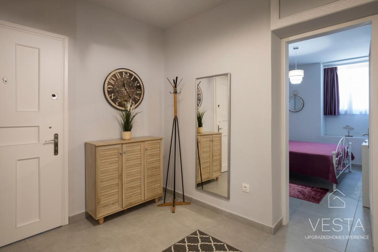 The Emerald City Central Apartment, 2-Bdrms سالونيك المظهر الخارجي الصورة